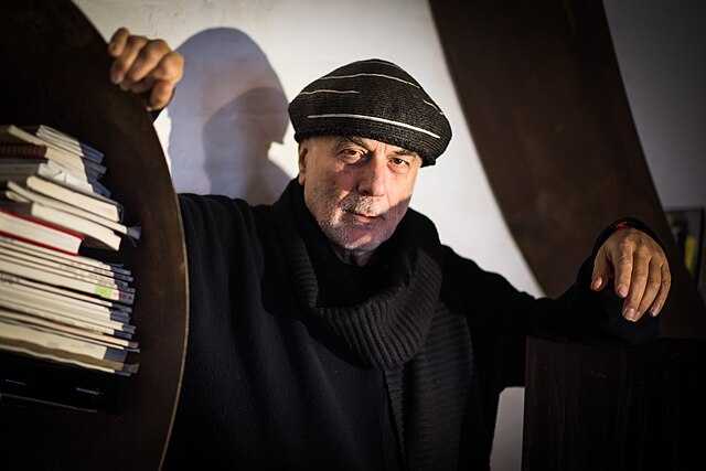 Ron Arad (industrial designer) - Wikiwand